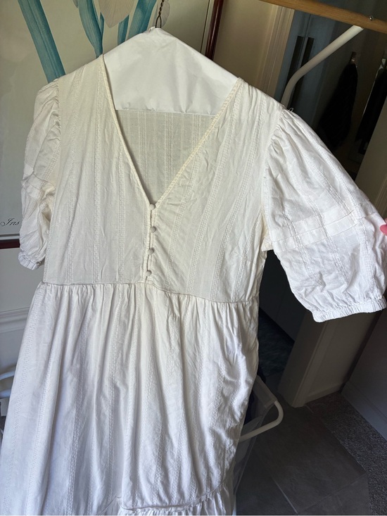 Universal Thread Dresses & Skirts - Universal Thread Cream Puff Sleeve Midi Dress